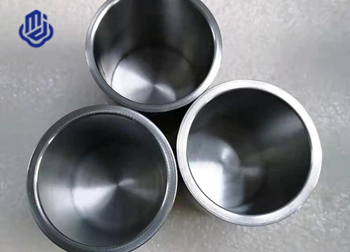Crisol de tungsteno puro
